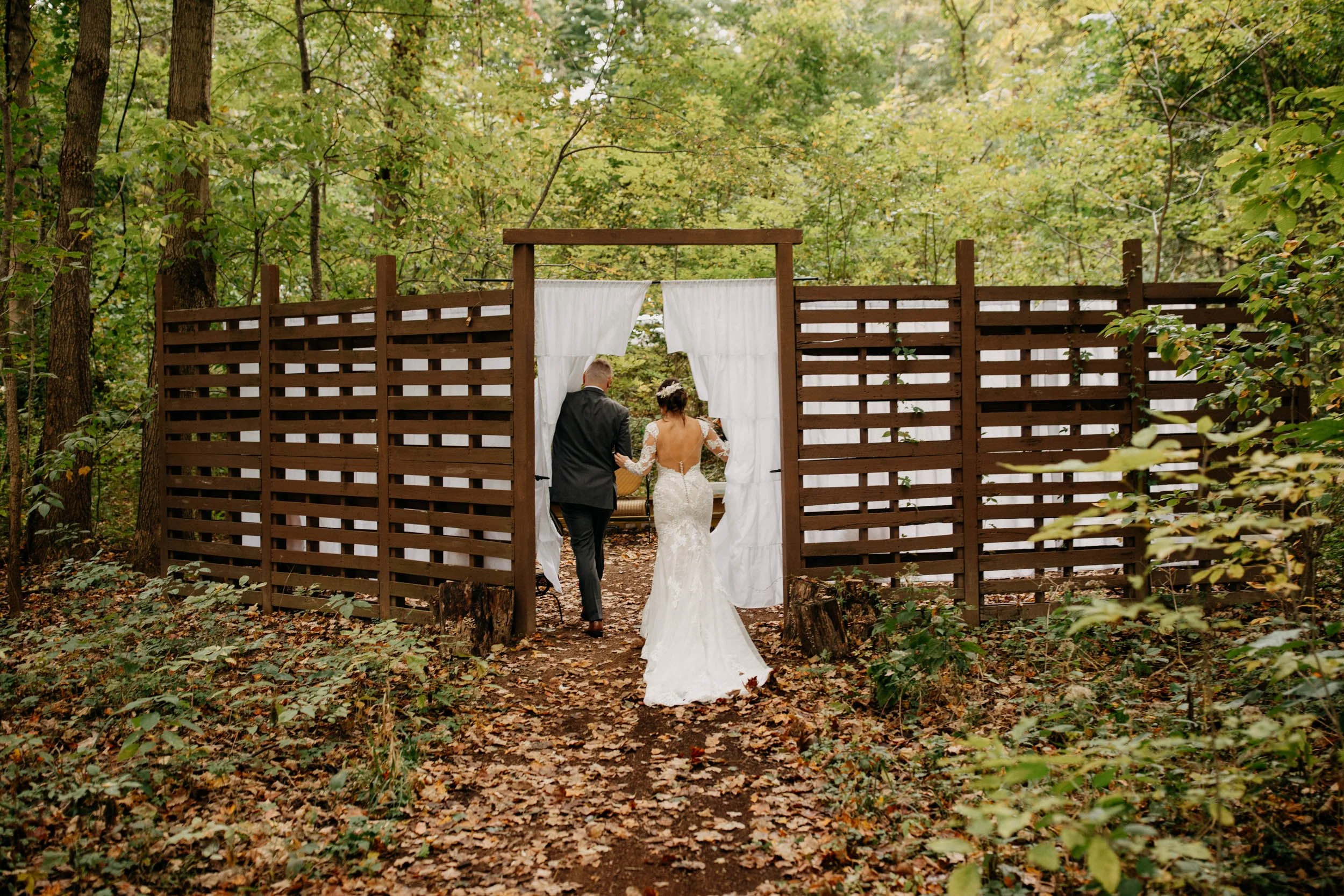 barn-hamner-ridge-wedding-indiana-drone-rustic-70.jpg