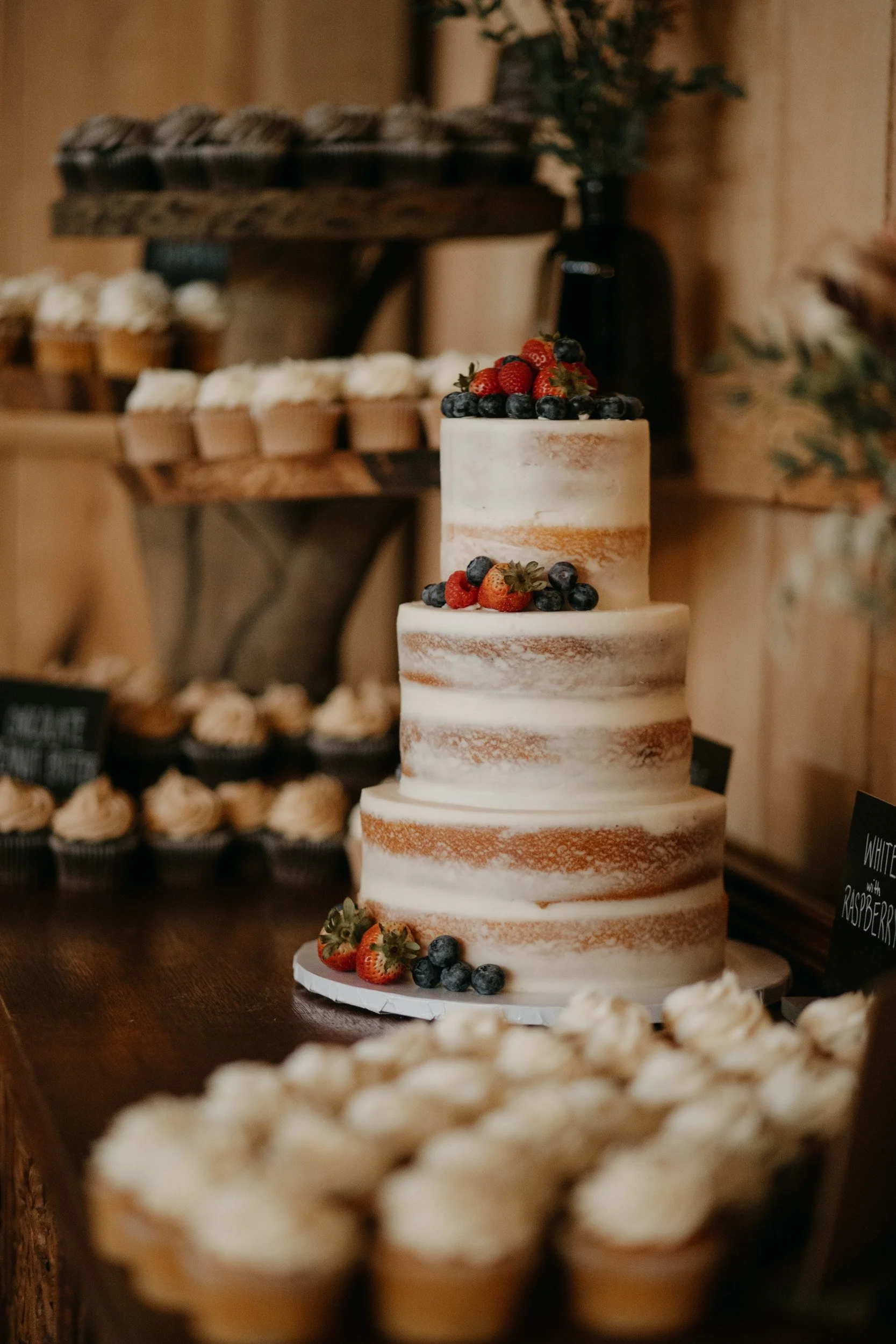 barn-hamner-ridge-wedding-indiana-drone-rustic-72.jpg