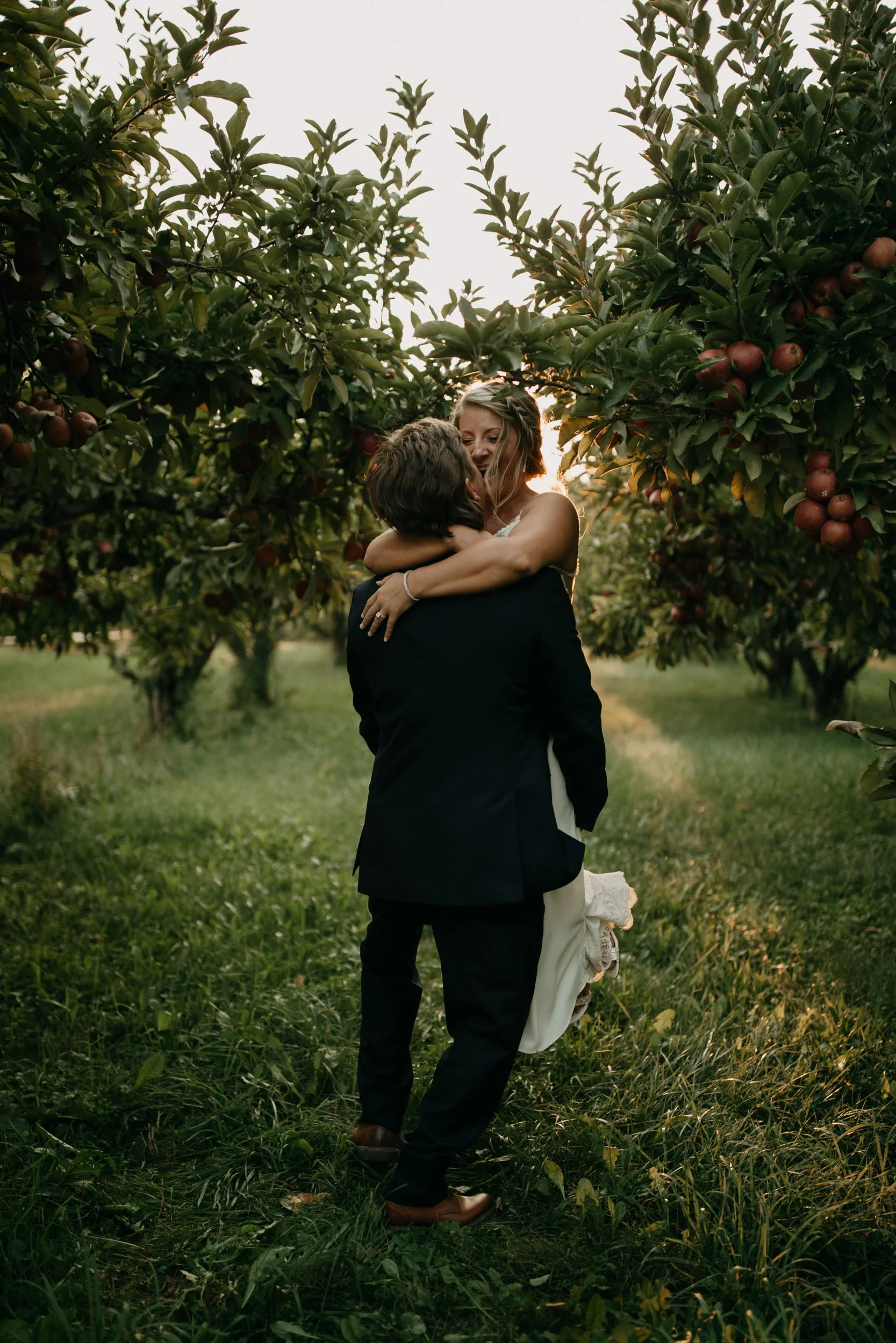 michiganbeachweddingorchardbarnreception-106.jpg